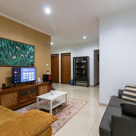 בנדונג Spacious, White-Villa Belgareti @Kiara Condong מראה חיצוני תמונה