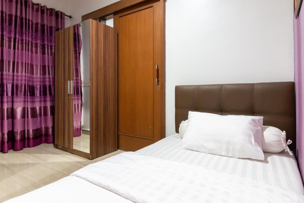 בנדונג Spacious, White-Villa Belgareti @Kiara Condong מראה חיצוני תמונה